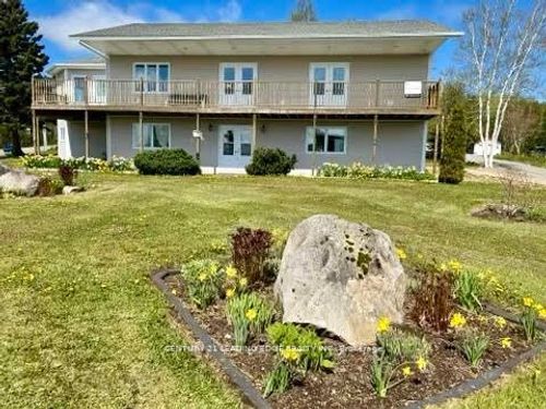 25 Pine Bud Ave, Trinity Bonavista Bay, NL, A0G4L0 | Card Image