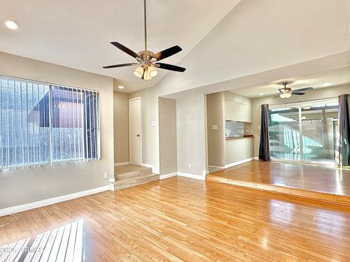 c-924 S Casitas Dr, Tempe, AZ, 85281-4223 | Card Image