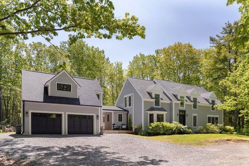 137 Wildes District Rd, Kennebunkport, ME, 04046-6704 | Card Image