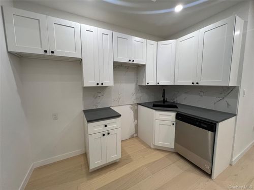 9307 69th Ave, Forest Hills, NY, 11375-5811 | Card Image