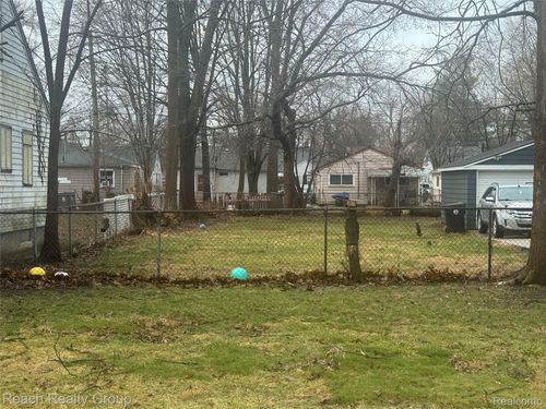 15933 Dalby, Redford, MI, 48239-3720 | Card Image