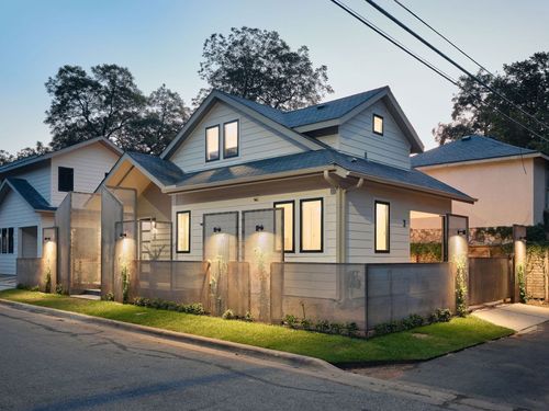 2-1401 E 3rd St, Austin, TX, 78702-4317 | Card Image