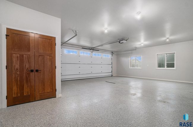 8607 W Shoreline Pl, Townhouse with 3 bedrooms, 3 bathrooms and null parking in Sioux Falls SD | Image 9