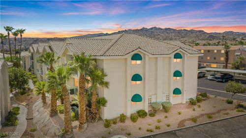2015-3550 Bay Sands Dr, Laughlin, NV, 89029-1306 | Card Image