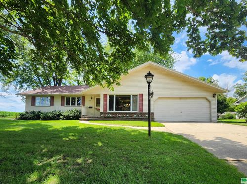 520 S Rutledge St, Paullina, IA, 51046-7823 | Card Image