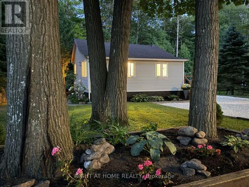 605 Oxbow Park Dr, Wasaga Beach, ON, L9Z2T9 | Card Image