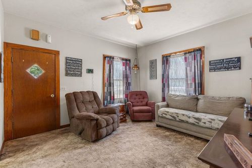 412 S Madison St, Brainard, NE, 68626-3527 | Card Image