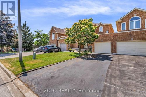 1091 Wilmington Drive, Mississauga (East Credit), ON, L5V1R5 | Card Image