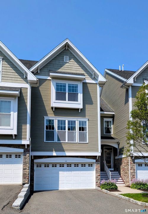 68-68 Lawrence Ave, Danbury, CT, 06810-5181 | Card Image