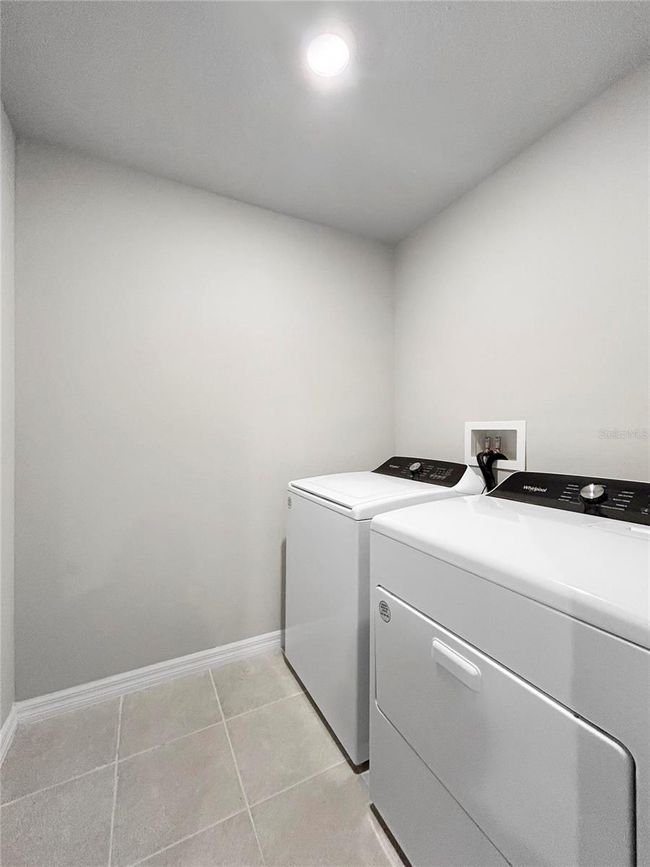 2764 Emory Sound Pl, Townhouse with 3 bedrooms, 3 bathrooms and null parking in BRANDON FL | Image 23