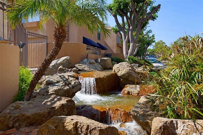 UNIT-77 - 25761 Le Parc, Condo with 1 bedrooms, 2 bathrooms and 2 parking in Lake Forest CA | Image 44