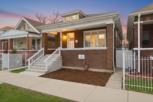 6029 S Artesian Ave, Chicago, IL, 60629-1115 | Card Image