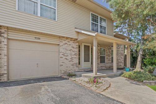 9320 Meadowview Dr, Tinley Park, IL, 60487 | Card Image
