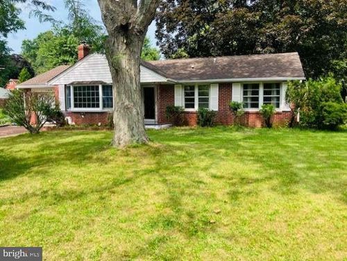 439 E Chestnut St, SOUDERTON, PA, 18964-1140 | Card Image