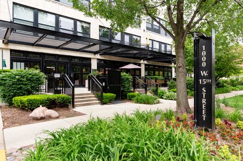 232-1000 15th St, Chicago, IL, 60608-1864 | Card Image