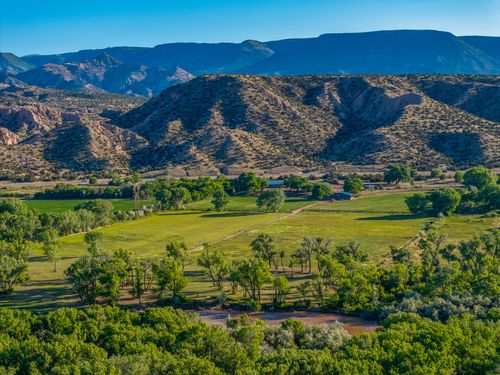 20658 Us Highway 84, Medanales, NM, 87548-0105 | Card Image