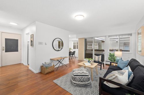 205-1540 E 4th Ave, Vancouver, BC, V5N1J8 | Card Image