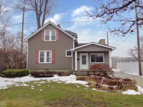 40 Riverside Dr, Mount Clemens, MI, 48043-2534 | Card Image