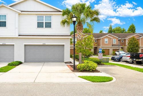 4751 White Sanderling Ct, TAMPA, FL, 33619-0821 | Card Image