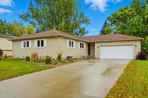 3520 10th St S, Fargo, ND, 58104-6202 | Card Image