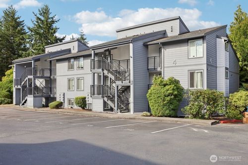 apt-424-2503 Ne 4th St, Renton, WA, 98056-4062 | Card Image