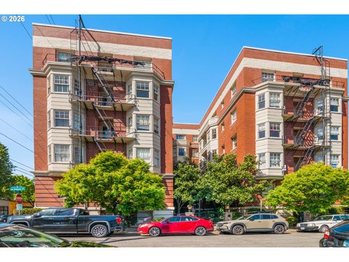 apt-66-2083 Nw Johnson St, Portland, OR, 97209-1344 | Card Image