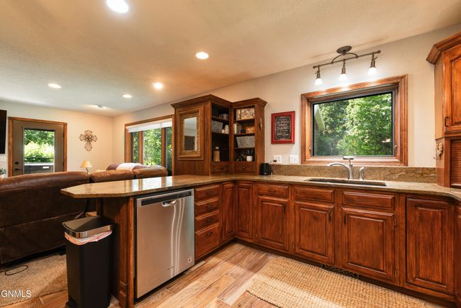 1612 Santa Gertrudis Loop, House other with 5 bedrooms, 4 bathrooms and null parking in Bismarck ND | Image 13