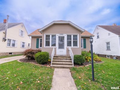 1302 Martha Street, House other with 2 bedrooms, 1 bathrooms and null parking in Pekin IL | Image 1