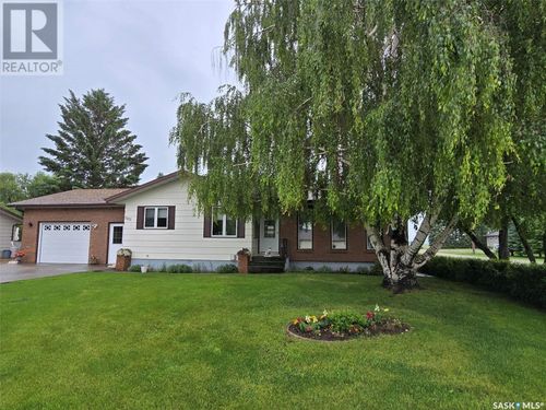 1011 Assiniboia Ave, Grayson, SK, S0A2P1 | Card Image