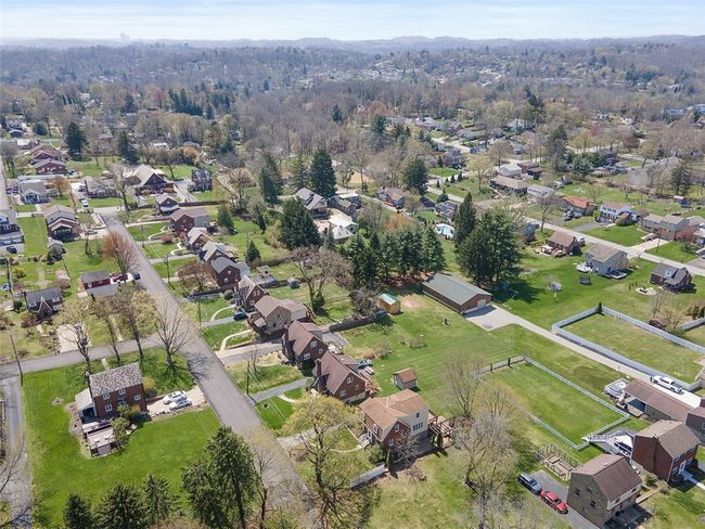 2707 Sherwood Rd, House other with 4 bedrooms, 3 bathrooms and 1 parking in Glenshaw PA | Image 38