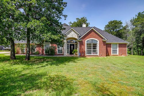 144 Howard Newby Ln, Springtown, TX, 76082-6076 | Card Image