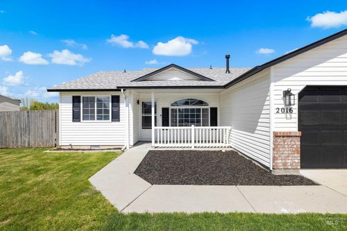 2016 W Curlew St, Nampa, ID, 83651-8336 | Card Image