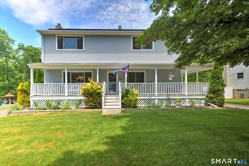 92 Bird Ln, Milford, CT, 06460-6815 | Card Image
