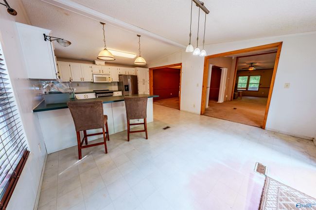 1041 Green Briar Cove Rd, House other with 4 bedrooms, 2 bathrooms and null parking in Union Grove AL | Image 17