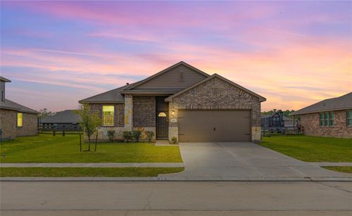 213 Kickapoo Dr, Anahuac, TX, 77514-1964 | Card Image