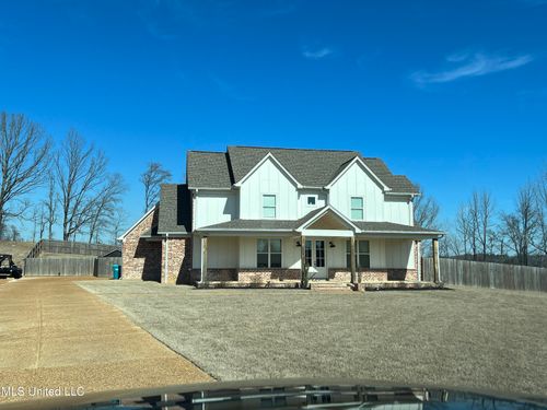 3794 Fossil Hill Dr N, Hernando, MS, 38632-7592 | Card Image