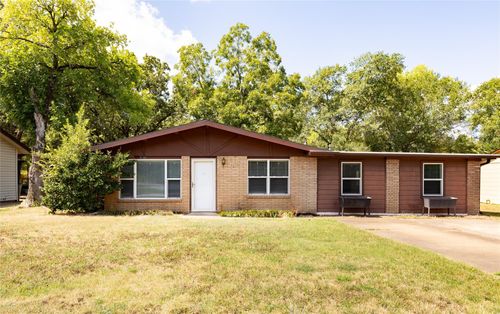 3100 Tennessee Ave, Bryan, TX, 77803-1038 | Card Image