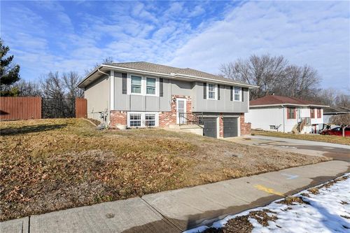 1507 Maple Ln, Pleasant Hill, MO, 64080-1587 | Card Image