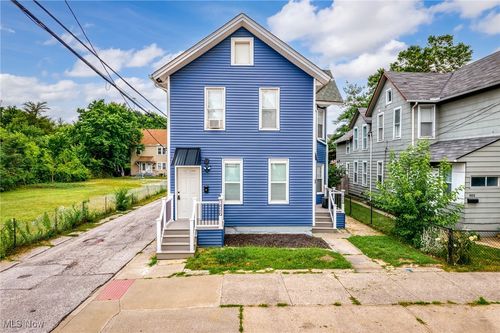 1426 Starkweather Avenue, Cleveland, OH, 44113 | Card Image