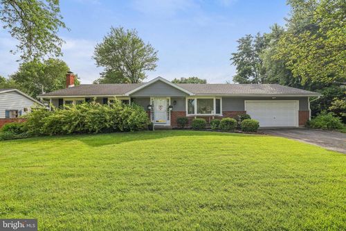 1280 Oak Dr, MACUNGIE, PA, 18062-9465 | Card Image