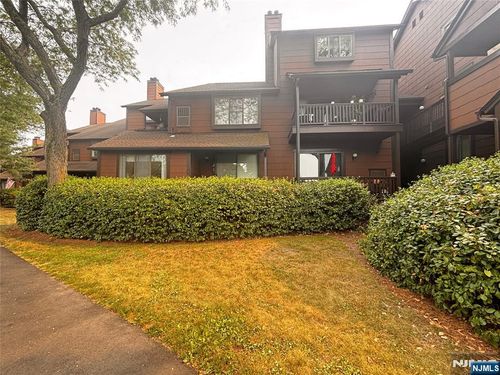 key-278-278 Sunset Ky, Secaucus, NJ, 07094-2213 | Card Image