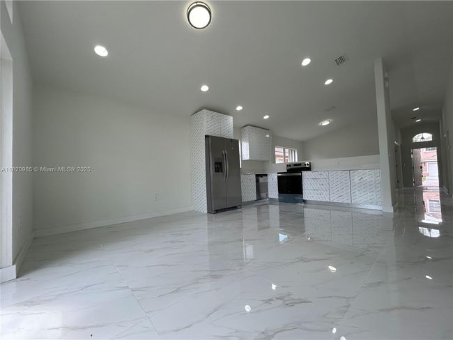 1507 Se 20 Th Rd, House other with 3 bedrooms, 2 bathrooms and null parking in Homestead FL | Image 7