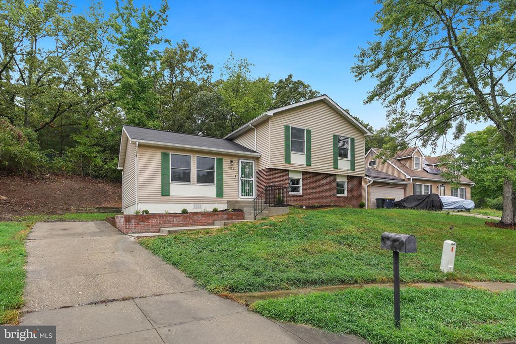 Thornfield Ter, District Heights, MD 20747