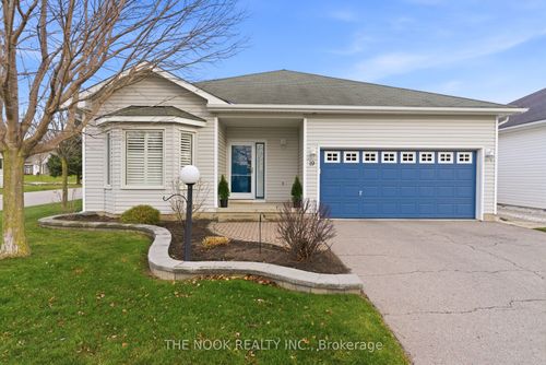 {{alt}} | Card Image