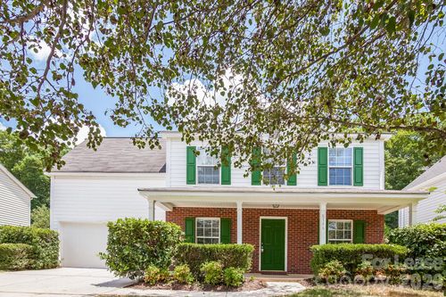 8146 Chatham Oaks Dr, Concord, NC, 28027-9612 | Card Image