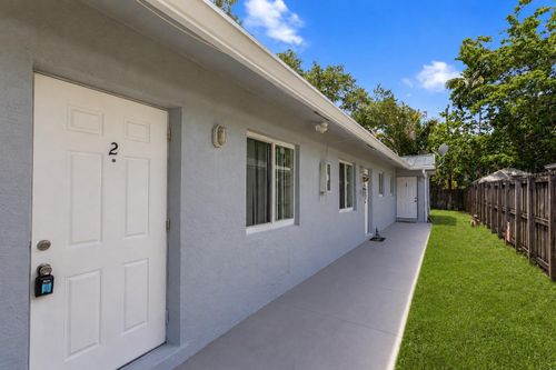 2-709 Sw 13th Ave, Fort Lauderdale, FL, 33312-2438 | Card Image