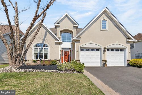 19 Monte Carlo Dr, Hamilton, NJ, 08691-3738 | Card Image