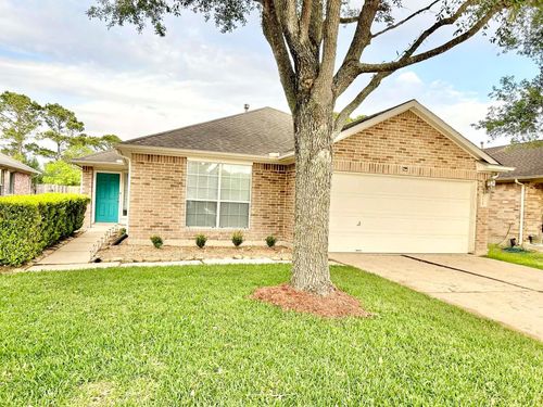 4039 Bentwood Dr, Dickinson, TX, 77539-8333 | Card Image