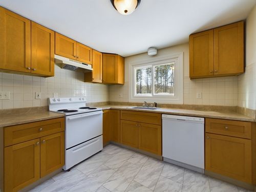 97 Old Post Rd, Sharon, MA, 02067-2818 | Card Image