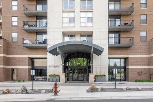 318-401 S 1st St, Minneapolis, MN, 55401-2562 | Card Image